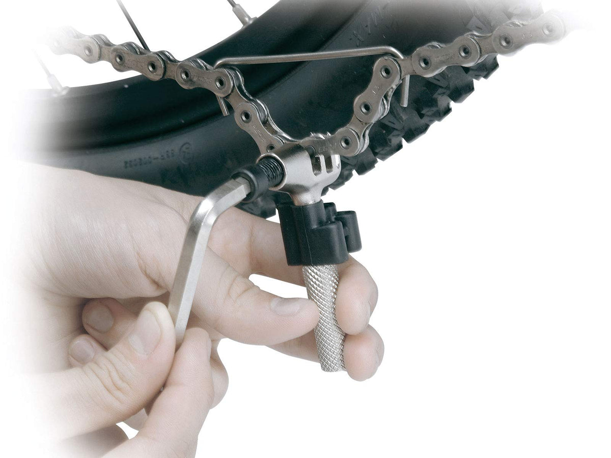 Compact 7-Function Chain Breaker and Repair Tool O6134