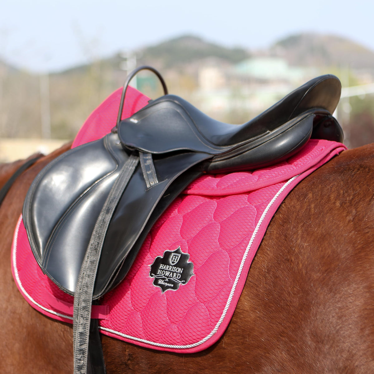 Mesh English Saddle Half Pad R88887